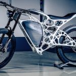 【世界初】軽いからスピードが出る！3Dプリンターで製作されたバイクがAPWorksから発売